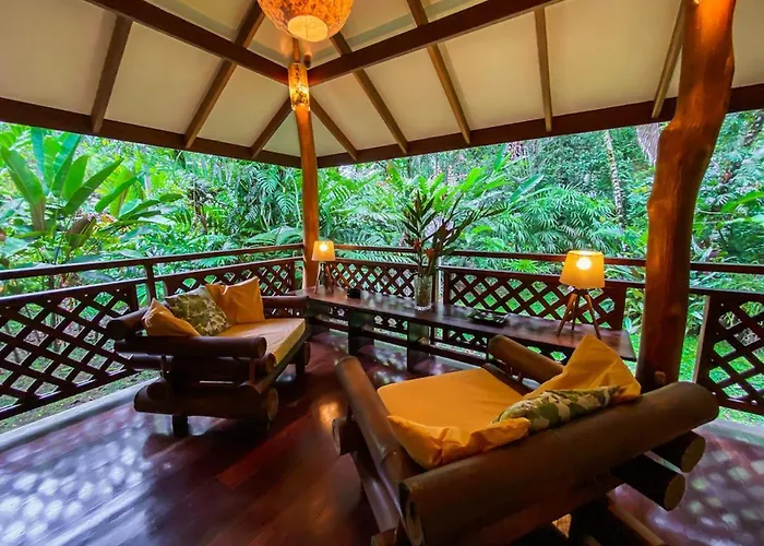 Finca Chica Lodge & Villas